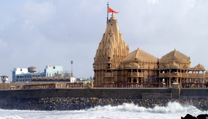 Somnath Temple: Why This Sacred Jyotirlinga Is a Timeless Symbol of Faith, History & Divinity