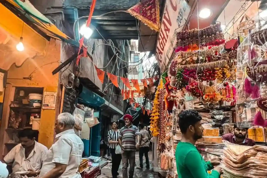 Delhi Shopping & Food Tour