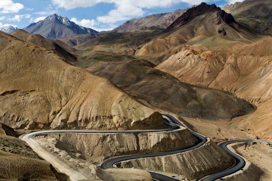 Leh-Srinagar Road Trip (Via Kargil)